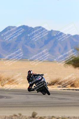 media/Jan-08-2022-SoCal Trackdays (Sat) [[1ec2777125]]/Turn 4 (1145am)/